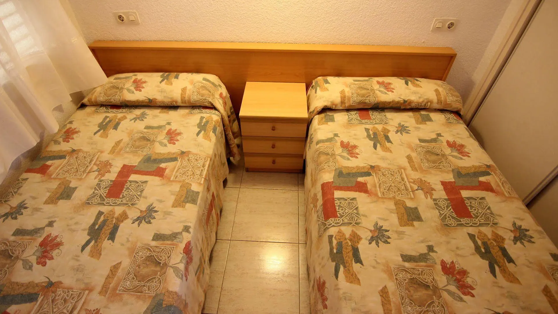 Apartamentos Zodiac Lloret de Mar